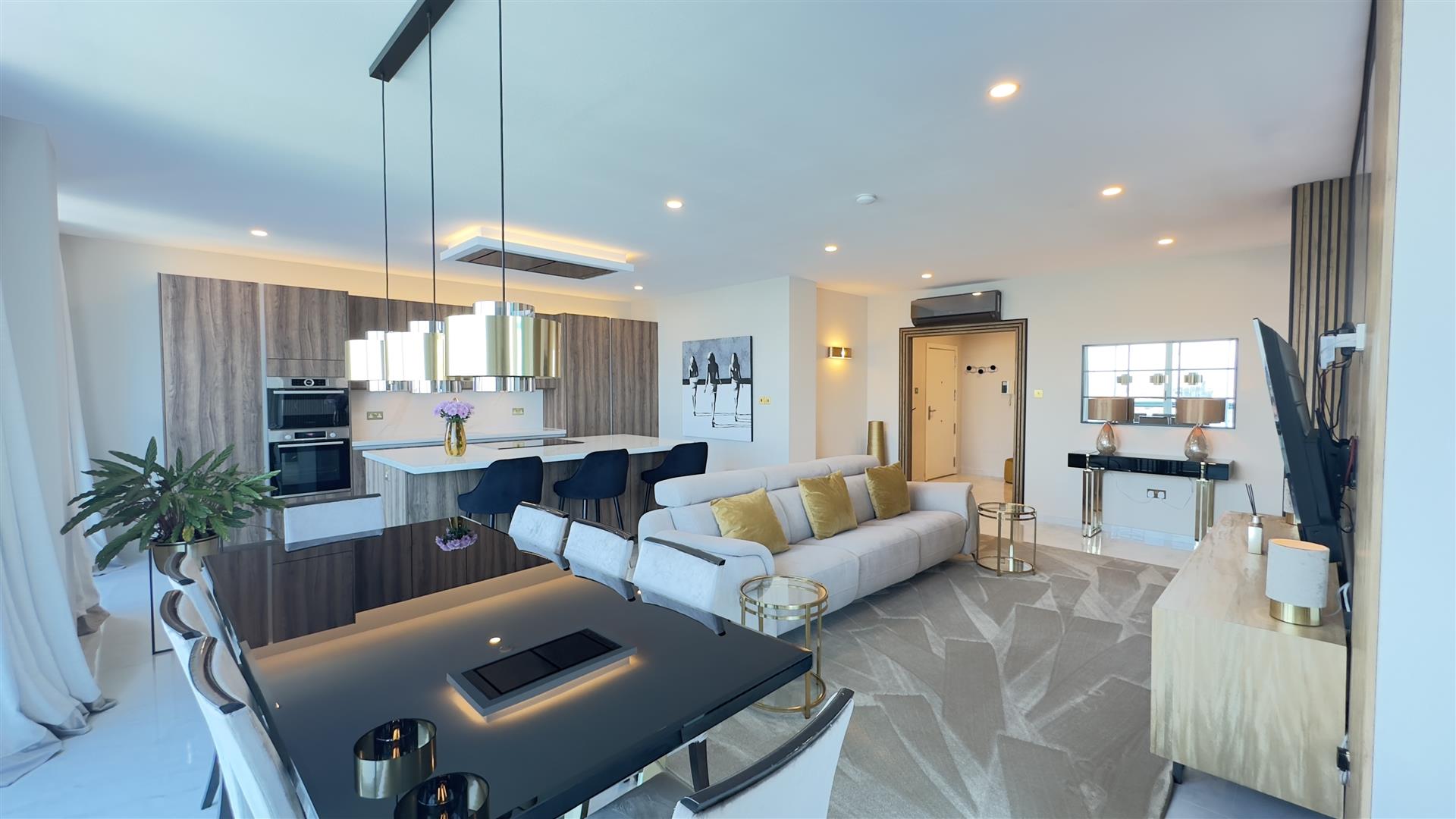 Image of Apartment - 4 Bedrooms - 2 Bathrooms for Rental in Europlaza-Gibraltar, Image 2